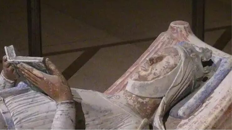 sarcofago di Eleonora d'Aquitania