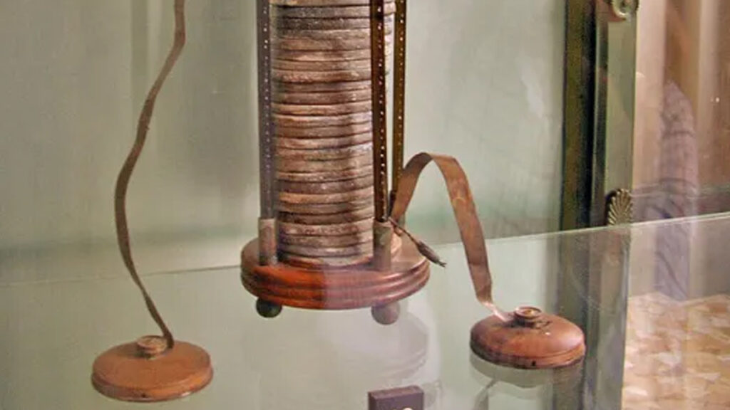 Alessandro Volta, l’uomo che ha inventato la pila Alessandro Volta, l’uomo che ha inventato la pila
