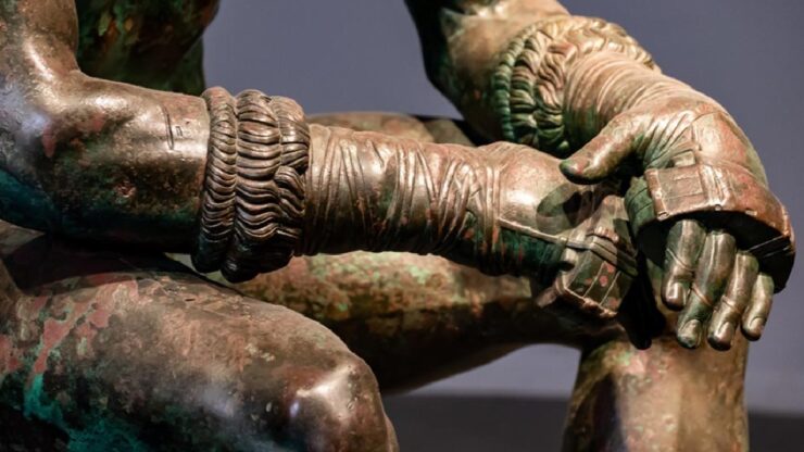 il pugile a riposo statua bronzea