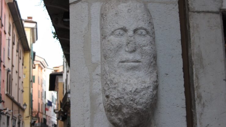 quando le statue di Brescia persero il naso per un capriccio dell'imperatore