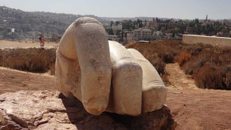 è stata la mamo di Ercole l'enigma statua