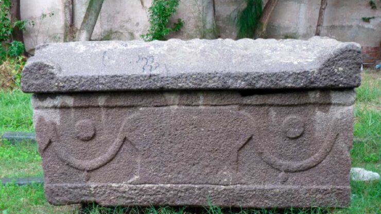 sarcofago foto tomba
