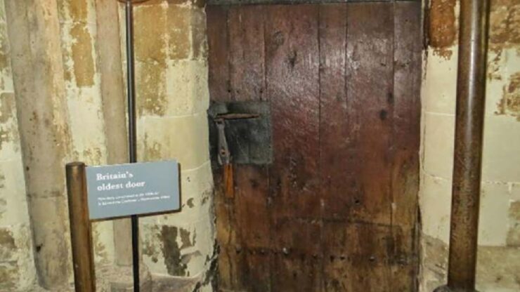 la porta dell'Abbazia di Westminster 1000 anni di servizio