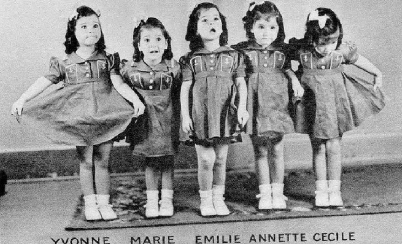 5 gemelle Dionne foto d'infanzia