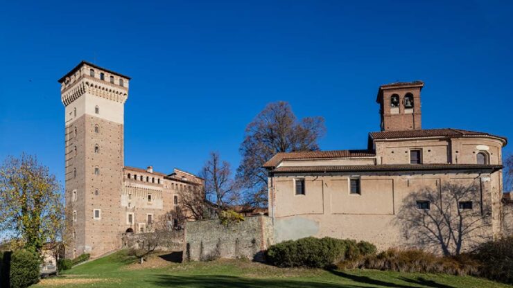 castello rovasenda paragone