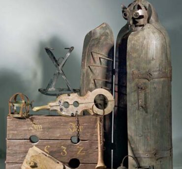 Una raggelante macchina di tortura o un bel falso storico? La verità