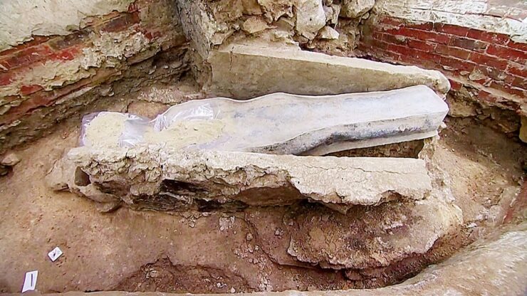 i sarcofagi della Cattedrale di Notre-Dame non sono più un mistero svelati i loro segreti