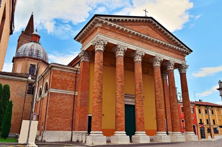 Duomo di Forlì facciata