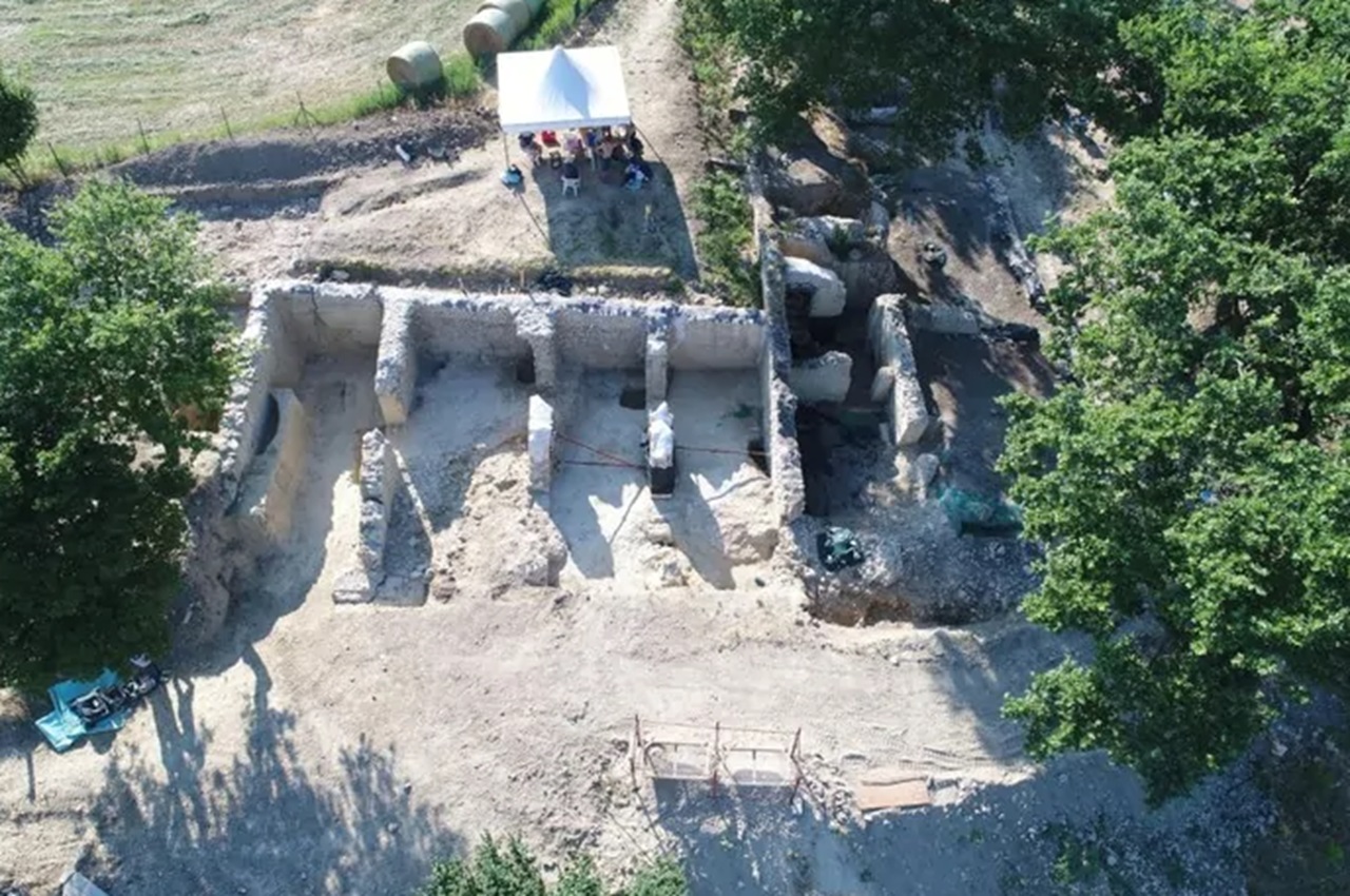Necropoli dei Bambini resti della villa romana