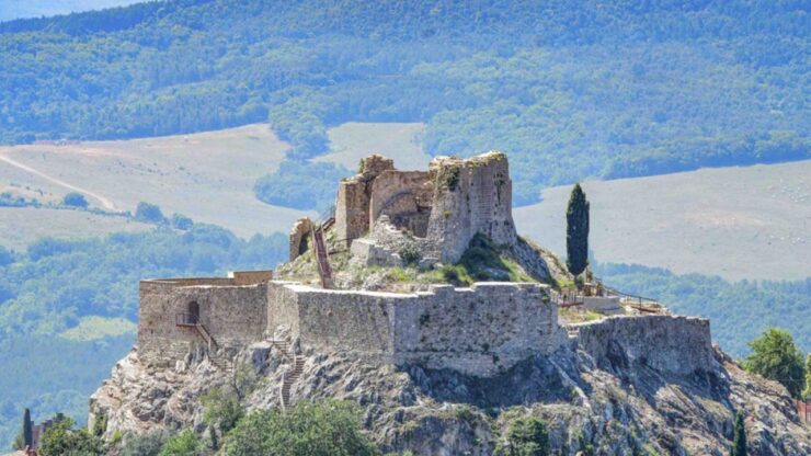 Aldobrandeschi immagine fortezza