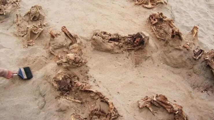 sacrificio di bambini foto ritrovamenti