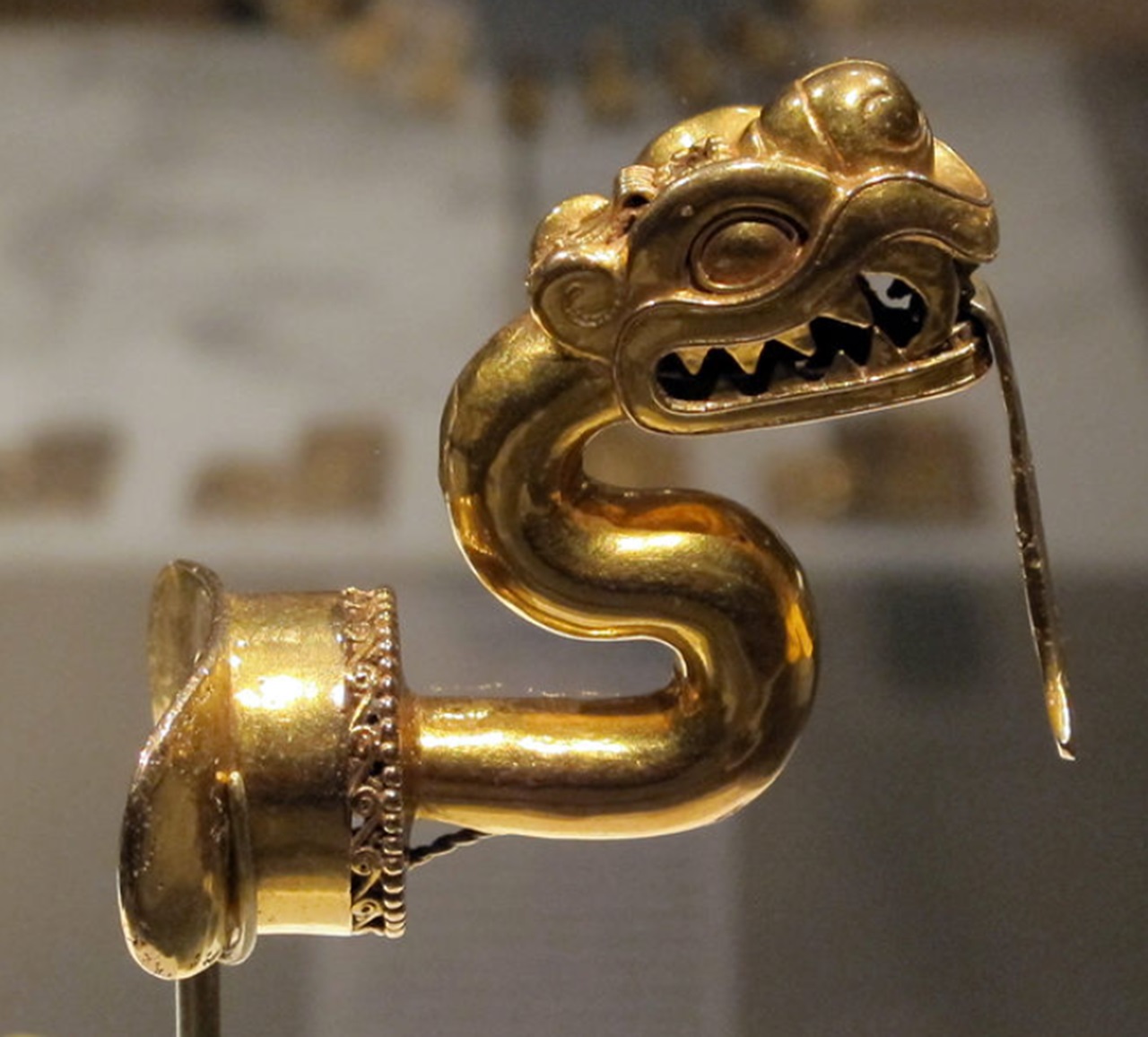 manufatti aztechi piercing rituale