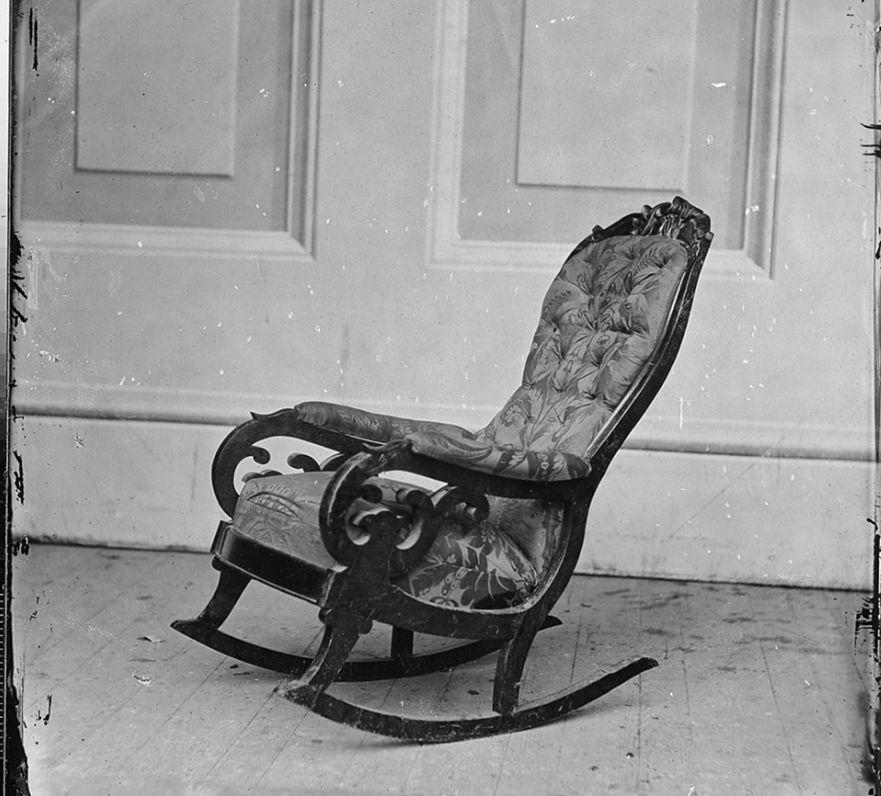14 aprile foto sedia assassinio