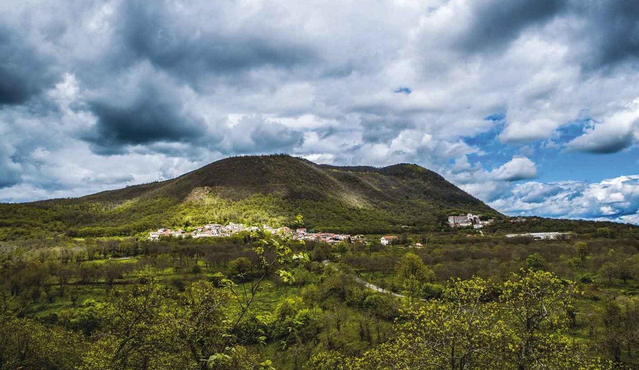 Impronte del Diavolo vulcano di Roccamonfina