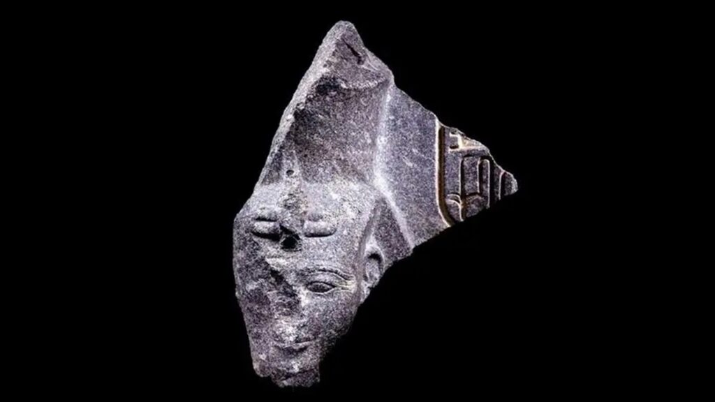 Torna a casa, Ramses II! Riconsegnata la testa della statua del faraone ...