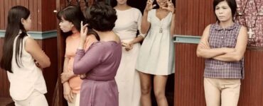 Foto del giorno: le ragazze da bar di Saigon
