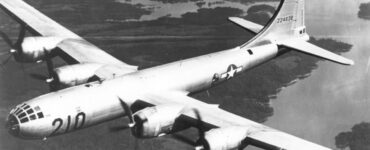 bomba atomica foto B-29 in volo