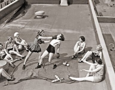 Foto del giorno: botte da orbi sui tetti di Hollywood
