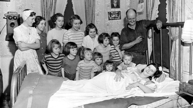 Foto del giorno: i 16 membri della famiglia Brooks
