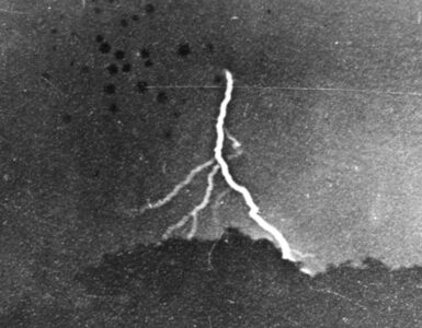 Foto del giorno: "impossibile fotografare un fulmine"
