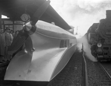 Foto del giorno: lo Schienenzeppelin, il treno dei record