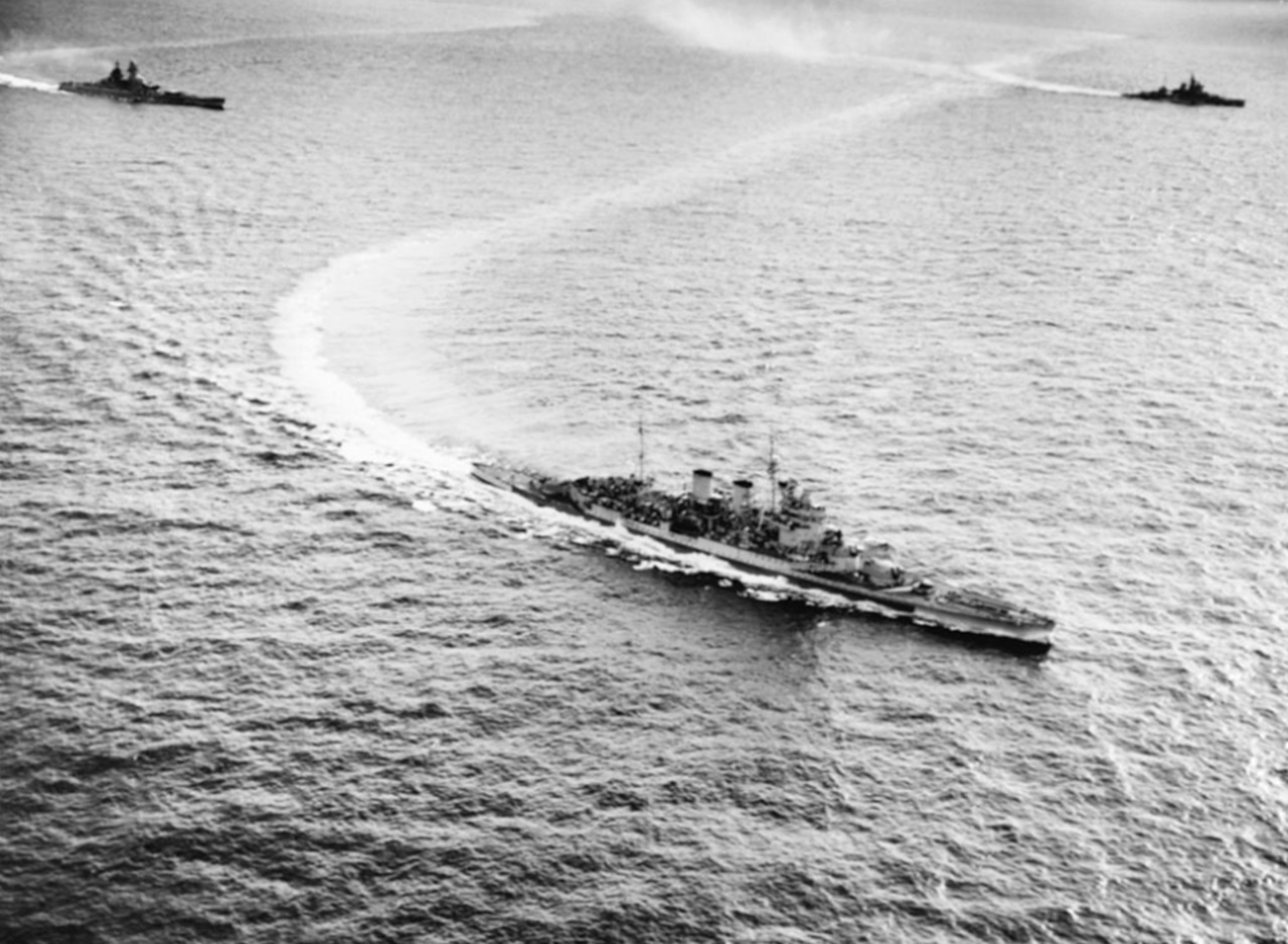 omaggio HMS Renown