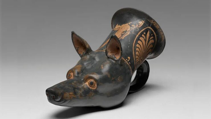rhyton cane spartano