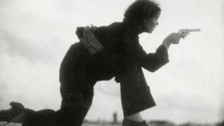 Foto del giorno: Gerda Taro sulle spiagge di Barcellona