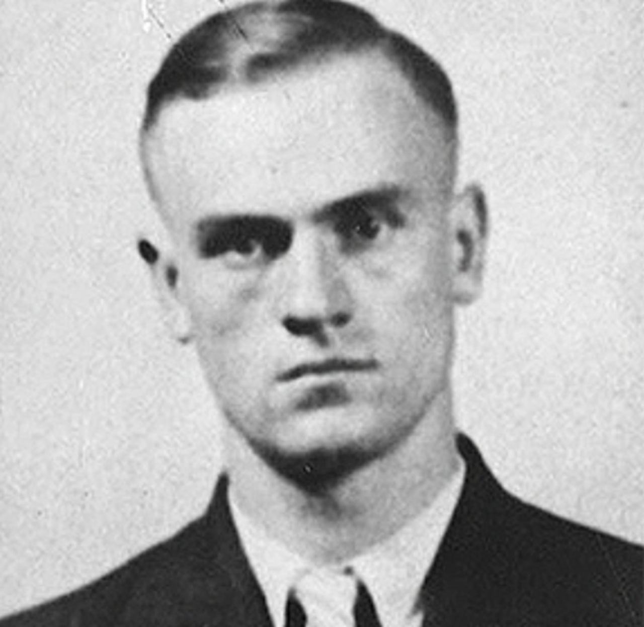 cappuccio bianco Igor Gouzenko