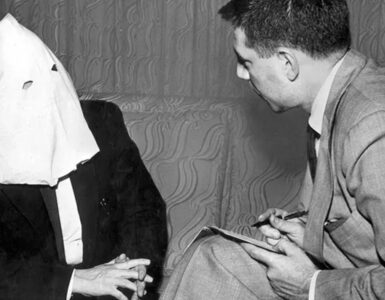 Foto del giorno: il cappuccio bianco che scatenò la Guerra Fredda