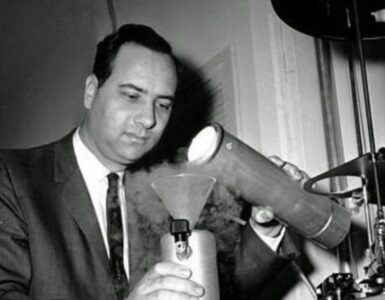 Foto del giorno: l'invenzione del primo laser della storia