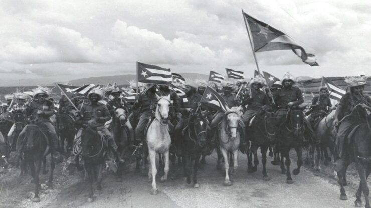 Foto del giorno: la Rivoluzione Cubana a cavallo