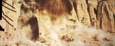 Quando i talebani distrussero i Buddha di Bamiyan, ma permisero la scoperta di inediti reperti