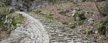 Calà del Sasso: la storia dietro la scalinata più lunga d'Italia
