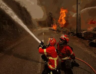 Foto del giorno: l'incendio infinito di Pedrógão Grande, il Portogallo conobbe l'inferno