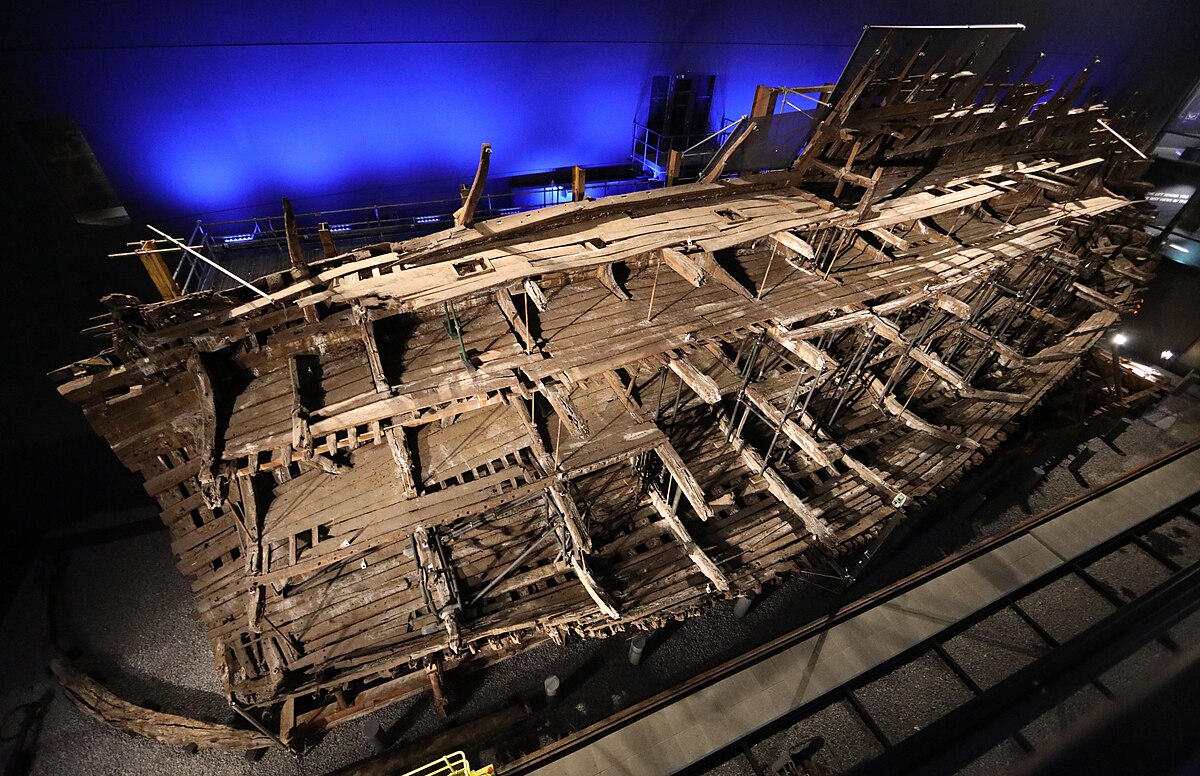 mary rose nave
