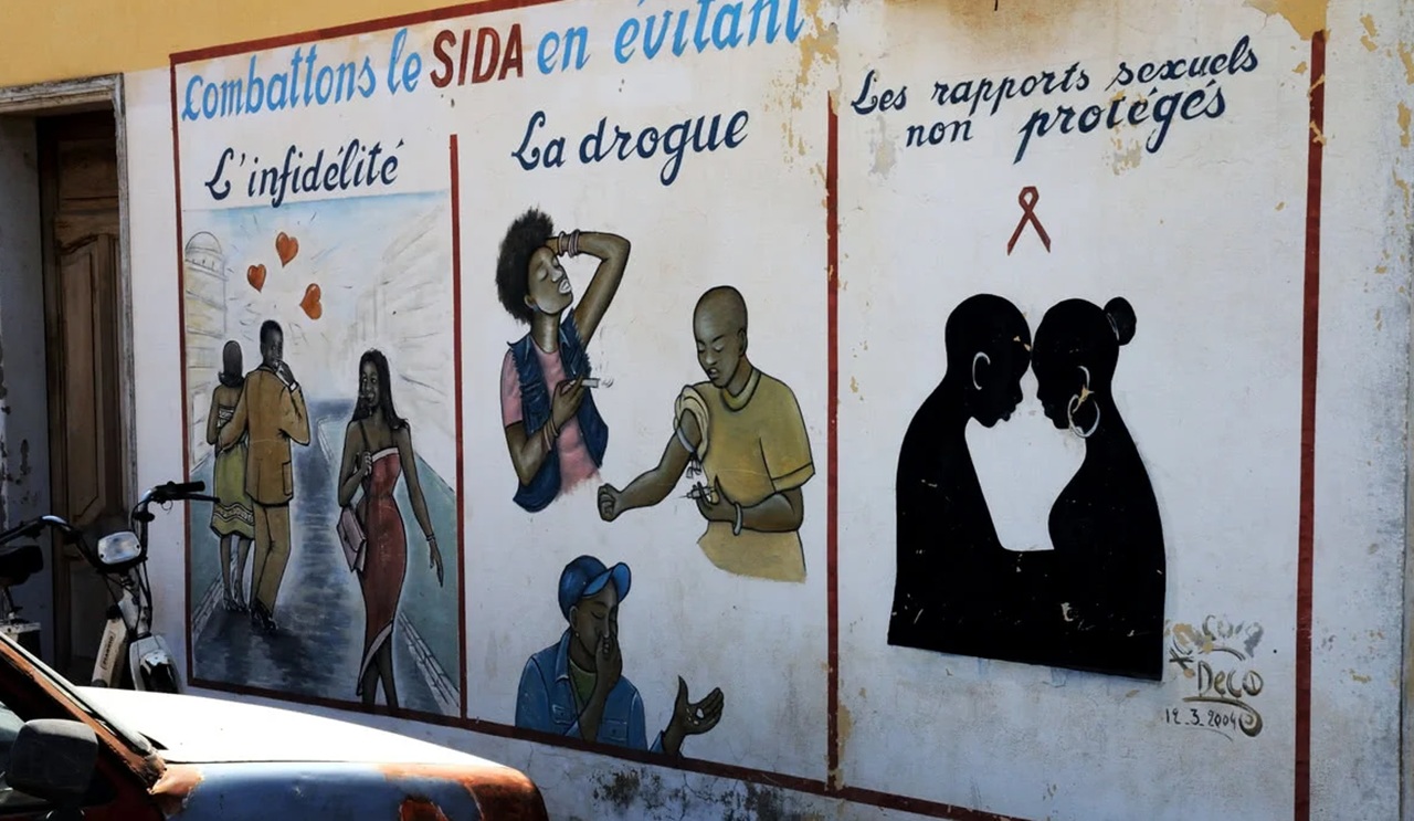 Abdou Diouf campagna sensibilizzazione HIV/AIDS