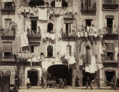 Foto del giorno: scorci di una Napoli che non c'è più