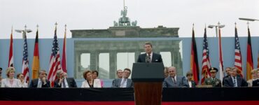 Foto del giorno: Tear down this wall!