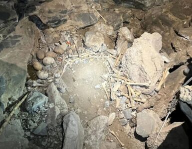 grotta funeraria