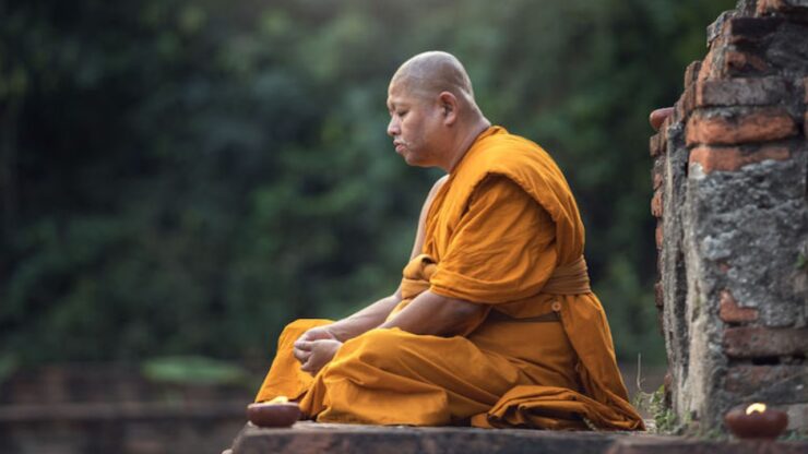 L'abito che fa il monaco, i colori e le tradizioni del Buddhismo