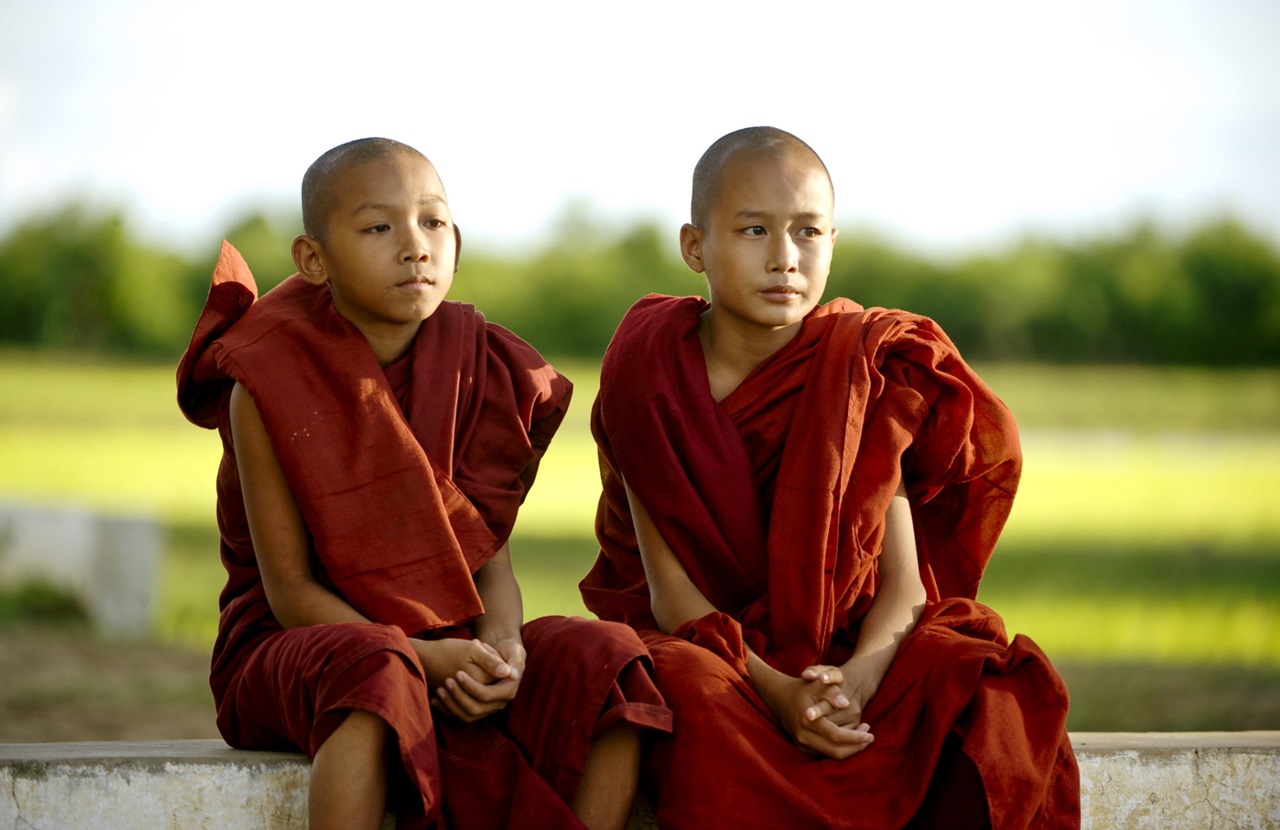 Buddismo foto monaci tibetani bambini