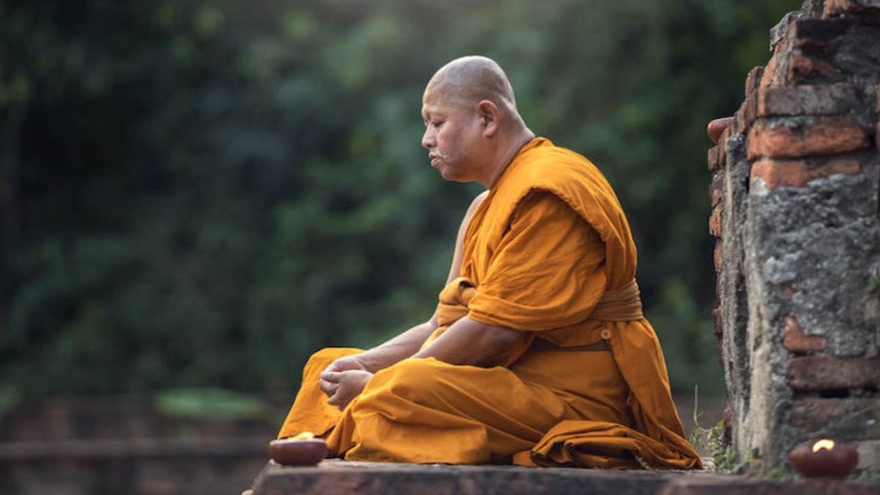 L'abito che fa il monaco, i colori e le tradizioni del Buddhismo