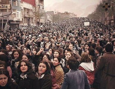 Foto del giorno: contro l'imposizione del velo