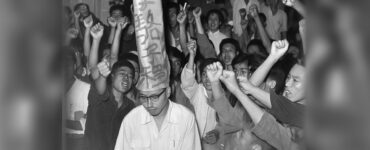 Foto del giorno: essere accusati di "seguire la linea capitalista" nella Cina di Mao