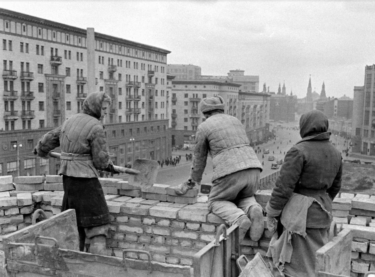 Mosca ricostruzione edificio 1947