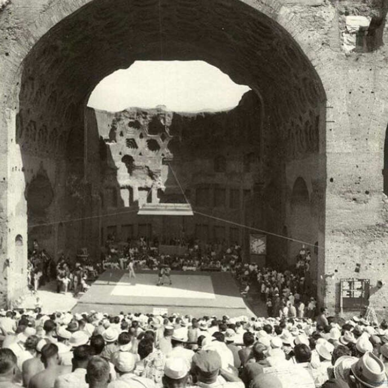 Basilica di Massenzio fotografia del 1960