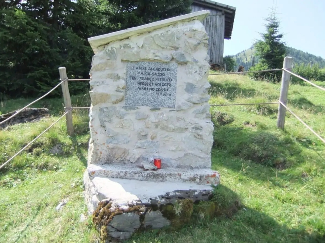 9 settembre monumento memoria eccidio 1966