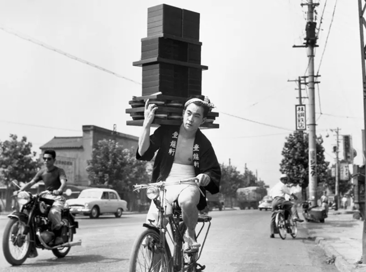soba fattorino in bici