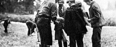 Foto del giorno: il Barone Robert Baden-Powell con i primi scout al mondo, la nascita di un movimento